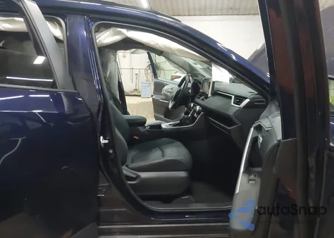 2021 Toyota Rav4 Xle Premium z USA, uszkodzony, nr VIN 2T3A1RFV4MW225886